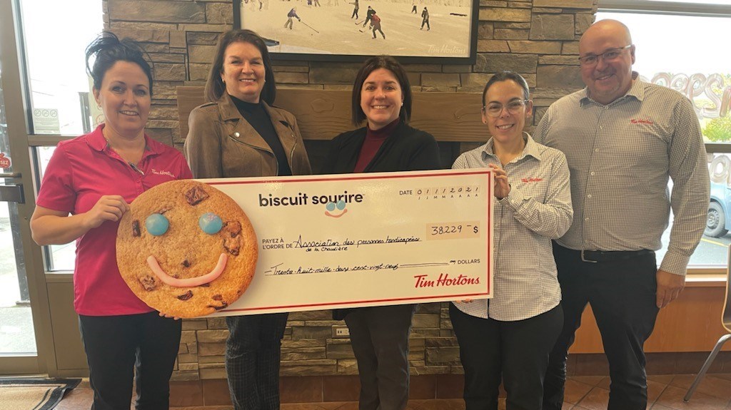Tim Hortons de Saint-Georges: près de 40 000 $ récoltés pour les personnes handicapés