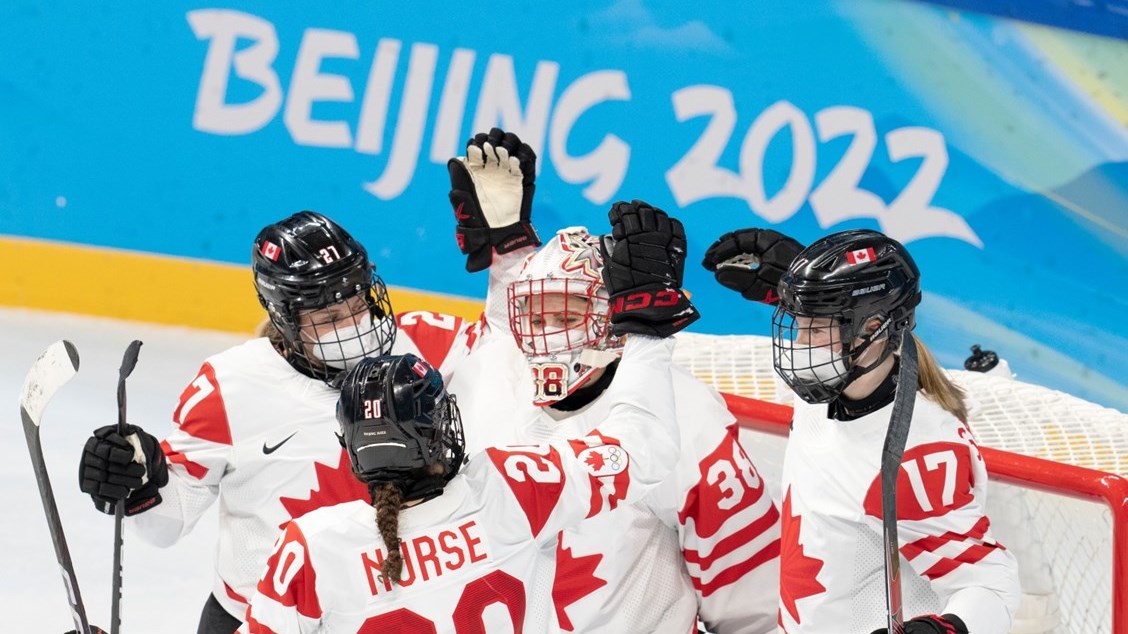 Marie-Philip Poulin marque son premier but du tournoi olympique