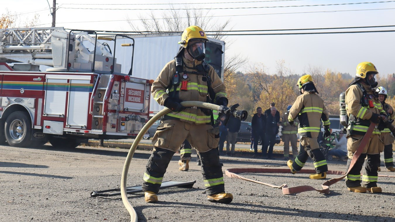 Vingt-et-un enfants « sauvés » lors d'un exercice des pompiers de Sainte-Marie-de-Beauce