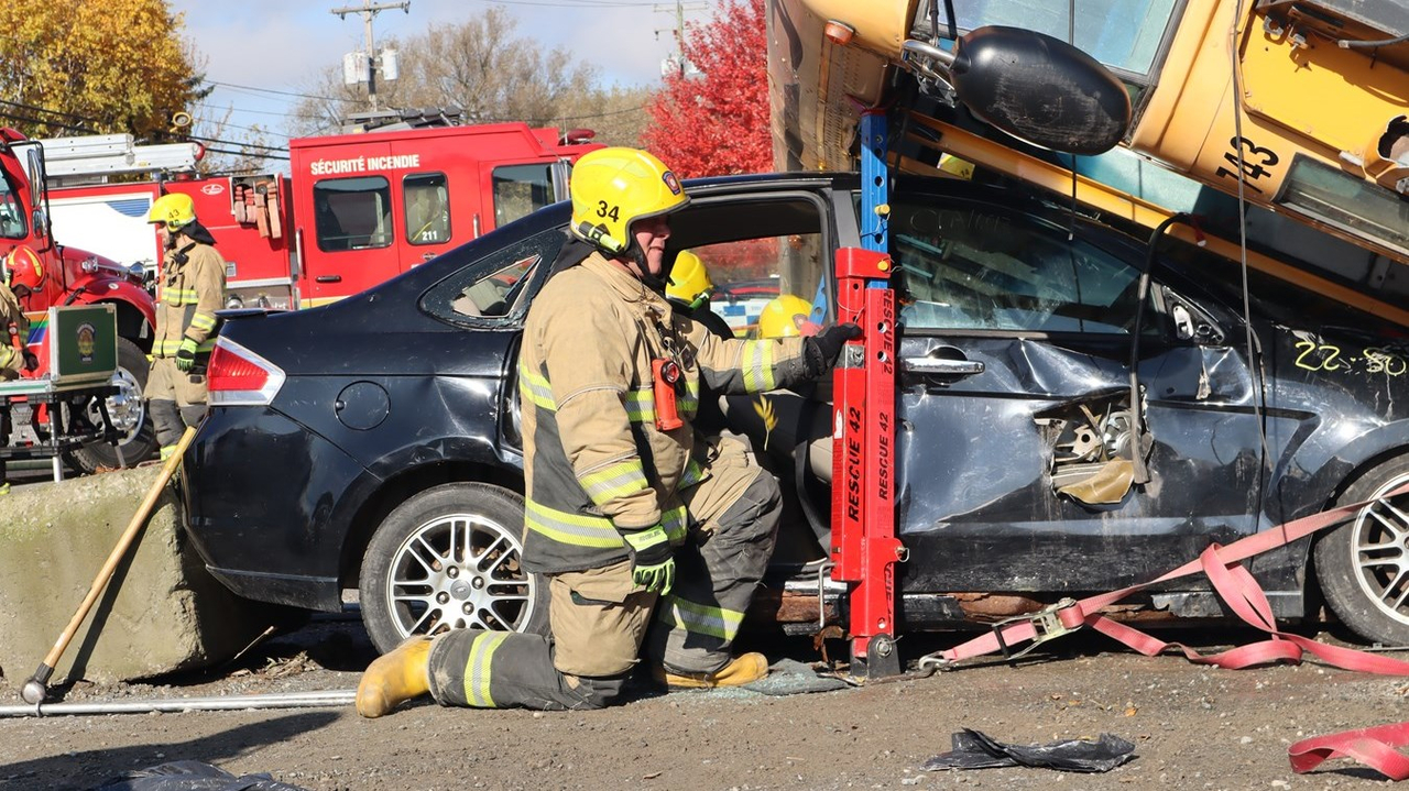 Vingt-et-un enfants « sauvés » lors d'un exercice des pompiers de Sainte-Marie-de-Beauce