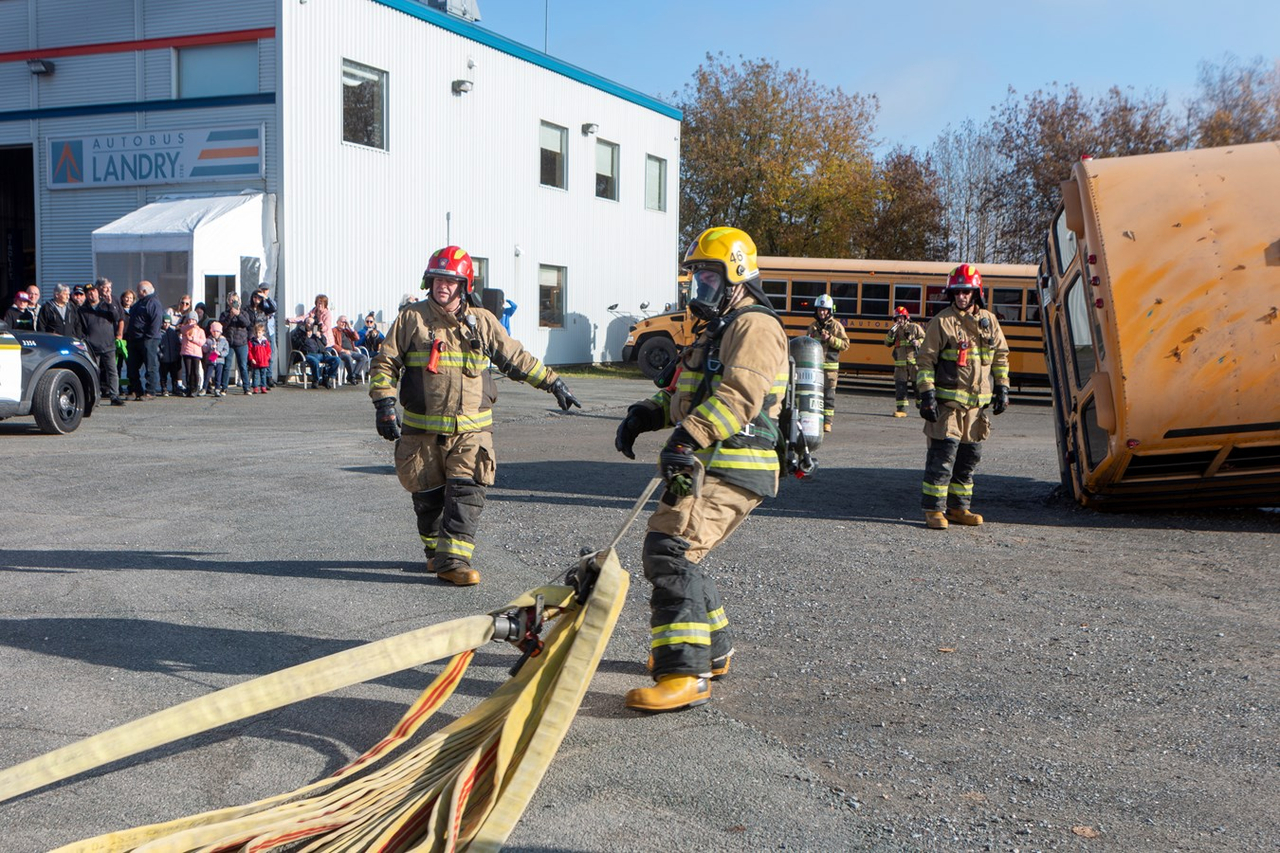 Vingt-et-un enfants « sauvés » lors d'un exercice des pompiers de Sainte-Marie-de-Beauce