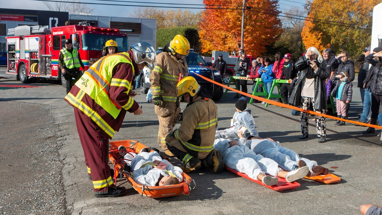 Vingt-et-un enfants « sauvés » lors d'un exercice des pompiers de Sainte-Marie-de-Beauce