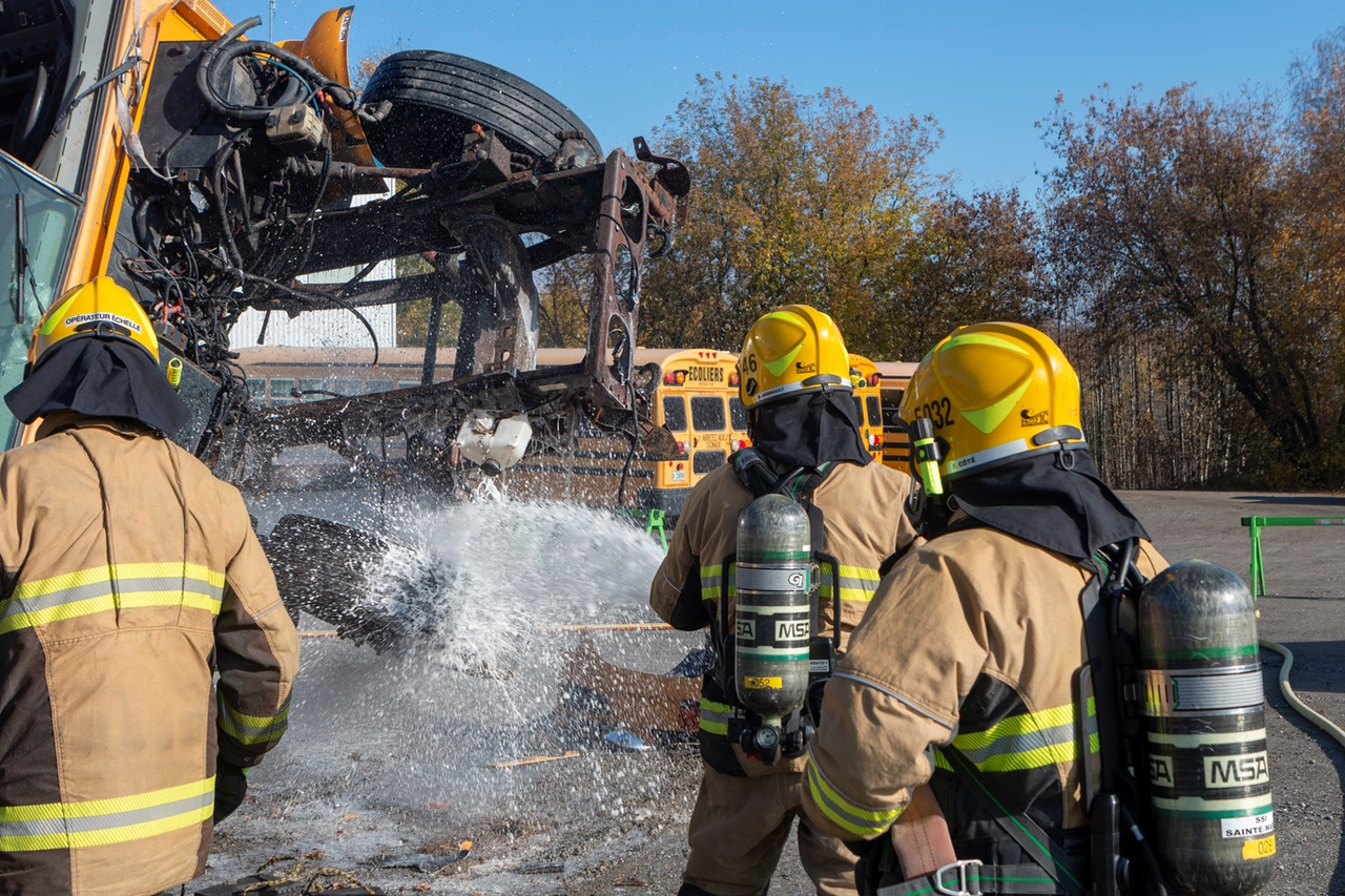 Vingt-et-un enfants « sauvés » lors d'un exercice des pompiers de Sainte-Marie-de-Beauce