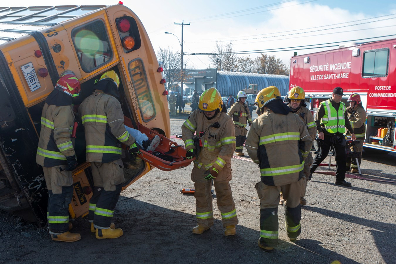 Vingt-et-un enfants « sauvés » lors d'un exercice des pompiers de Sainte-Marie-de-Beauce