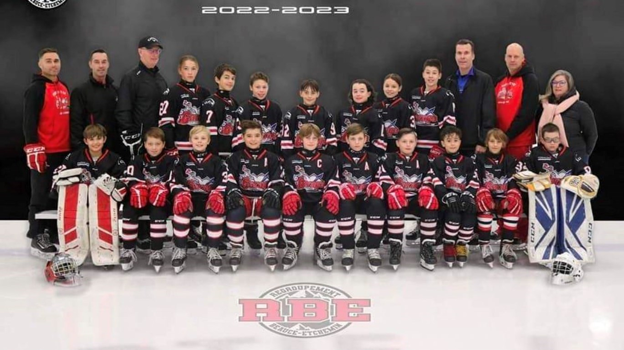 Le M13 BB regroupement Beauce-Etchemin au tournoi pee-wee de Québec
