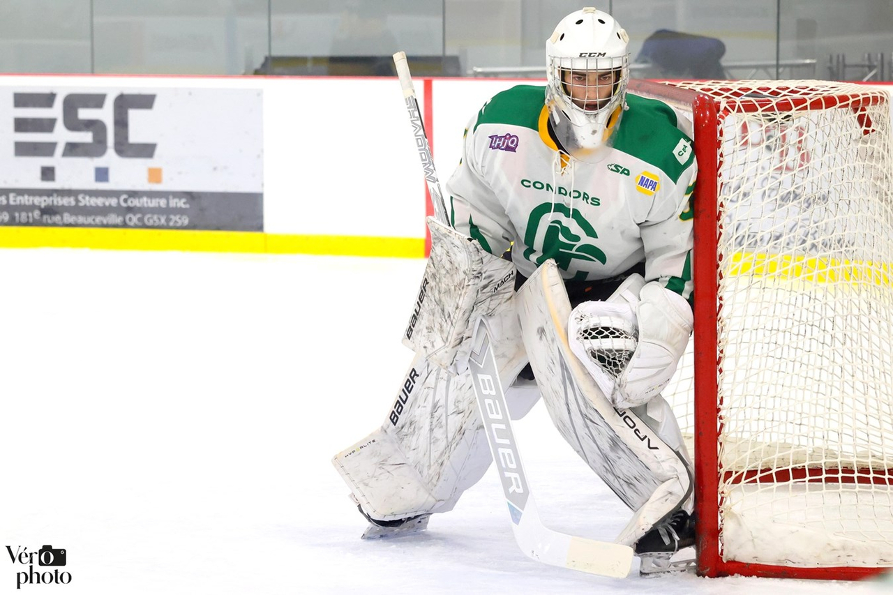 Luc-Antoine Labbé nommé gardien du mois dans la LHJAAAQ