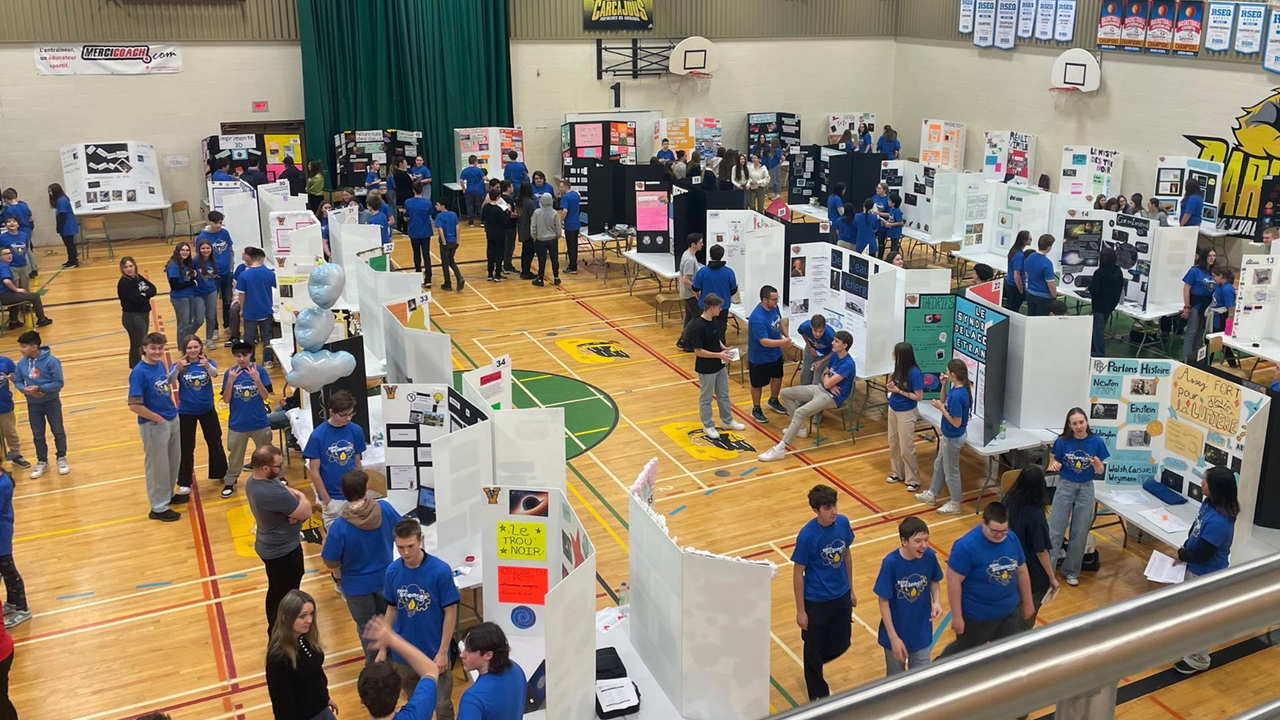 Les jeunes scientifiques brillent à l'Expo-sciences