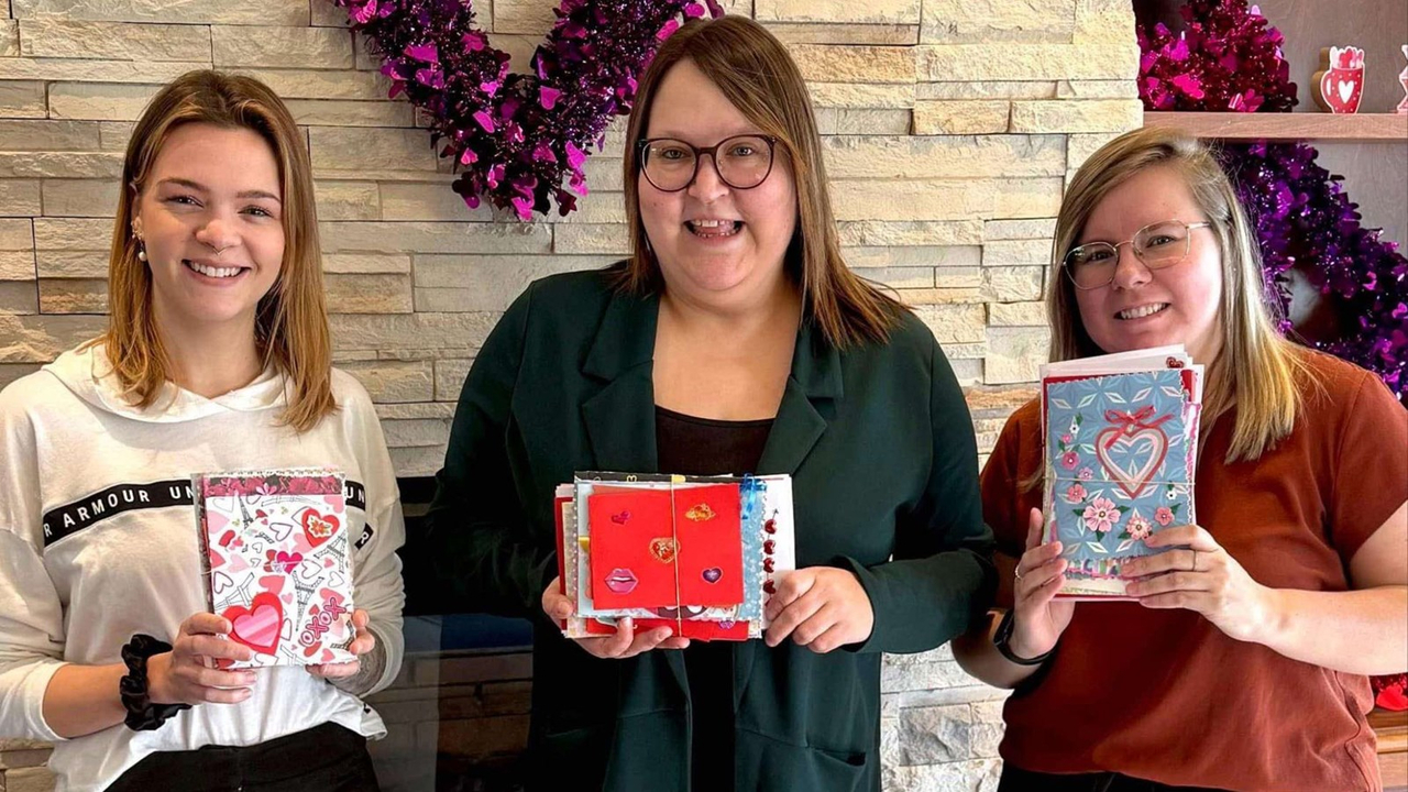 Près de 3 200 cartes de Saint-Valentin prêtes à partager l'Amour