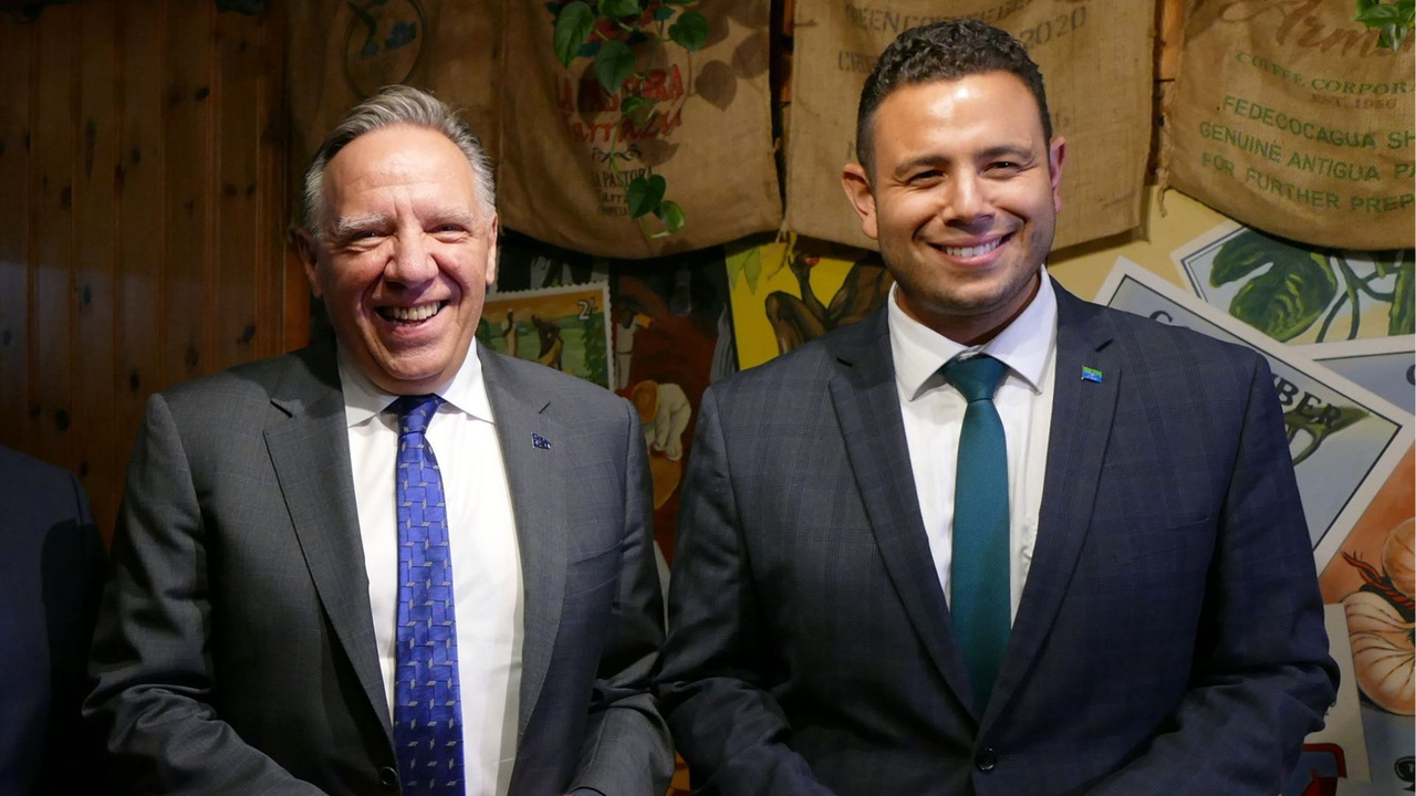 Le député de Beauce-Sud, Samuel Poulin, en compagnie du premier ministre du Québec, François Legault, lors de sa visite à Saint-Georges le 6 février dernier.