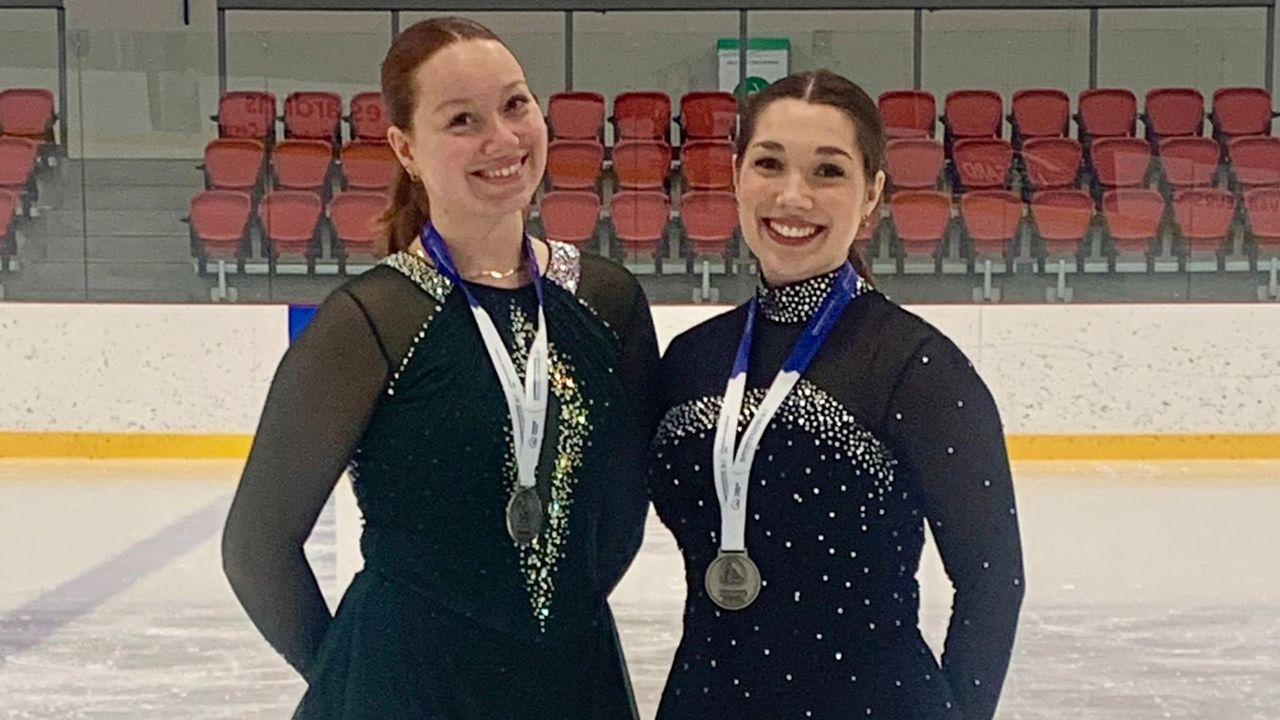 Deux patineuses de la Beauce médaillées d'argent