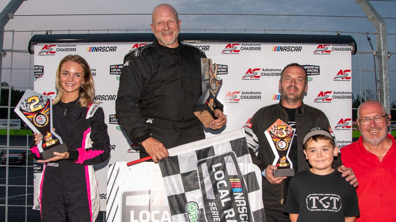 Podium Nascar Vintage