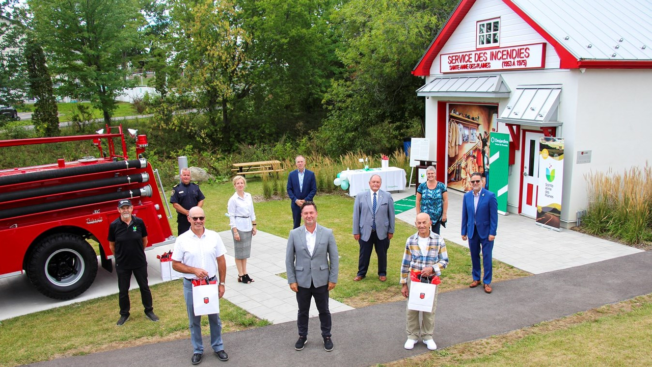 La Halte Desjardins de la Ville de Sainte-Anne-des-Plaines est officiellement ouverte