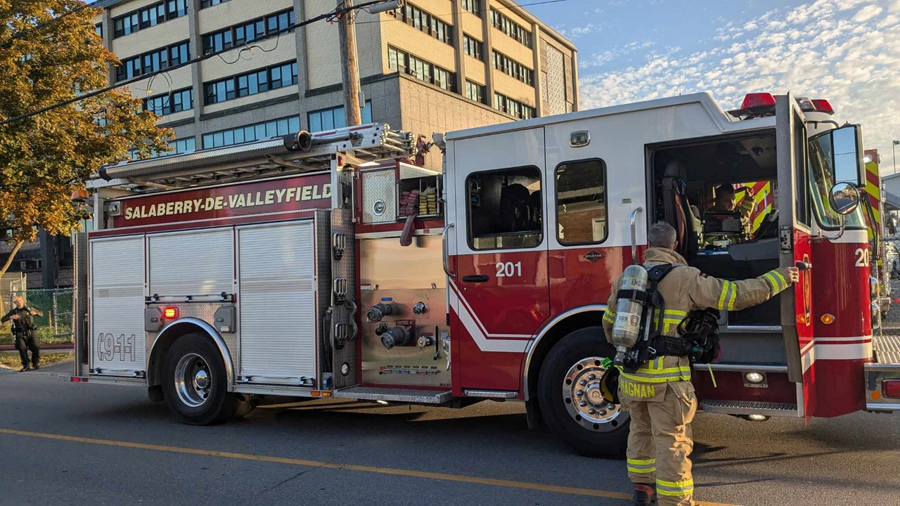 Cégep de Valleyfield: une trentaine de pompiers étaient sur place