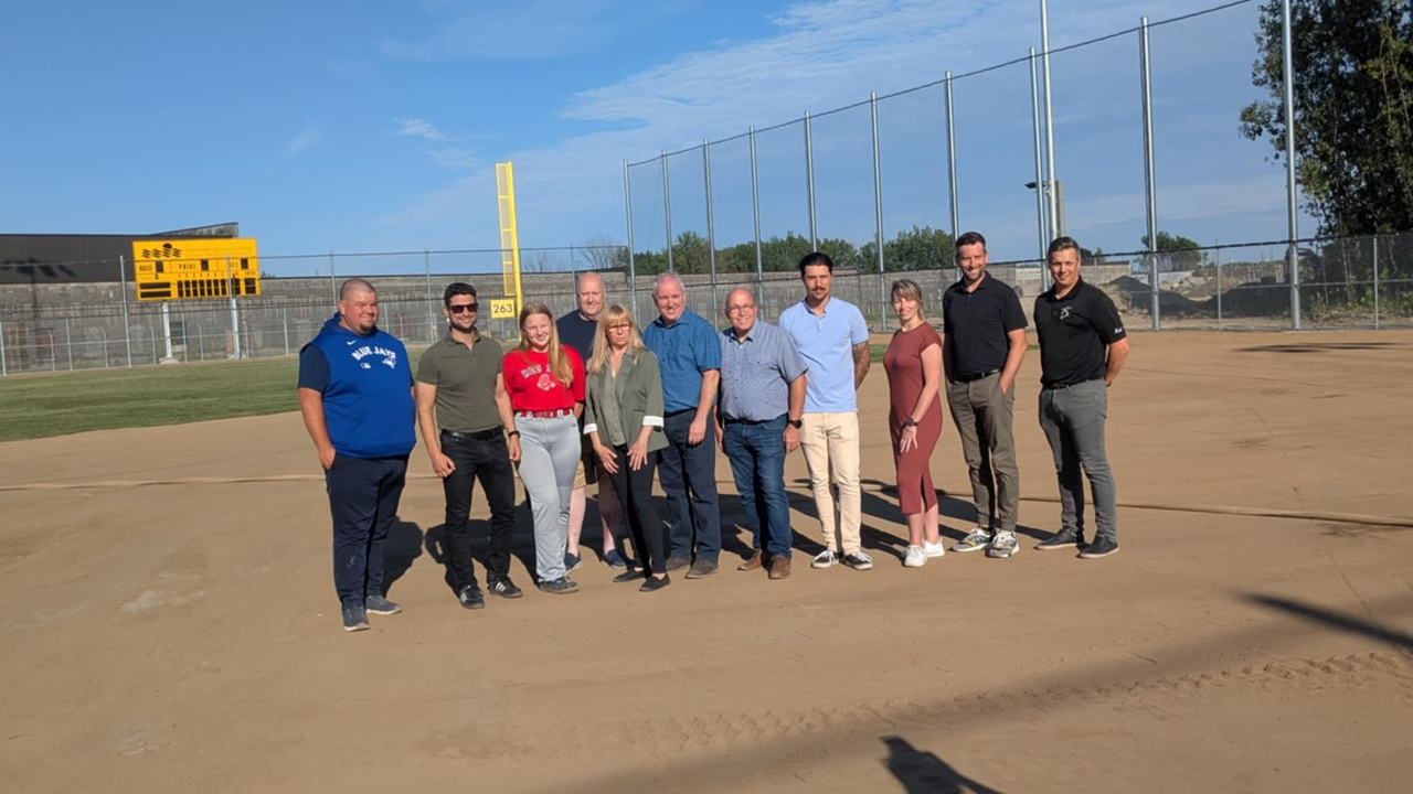 Salaberry-de-Valleyfield dévoile son nouveau parc multisports à 30M $
