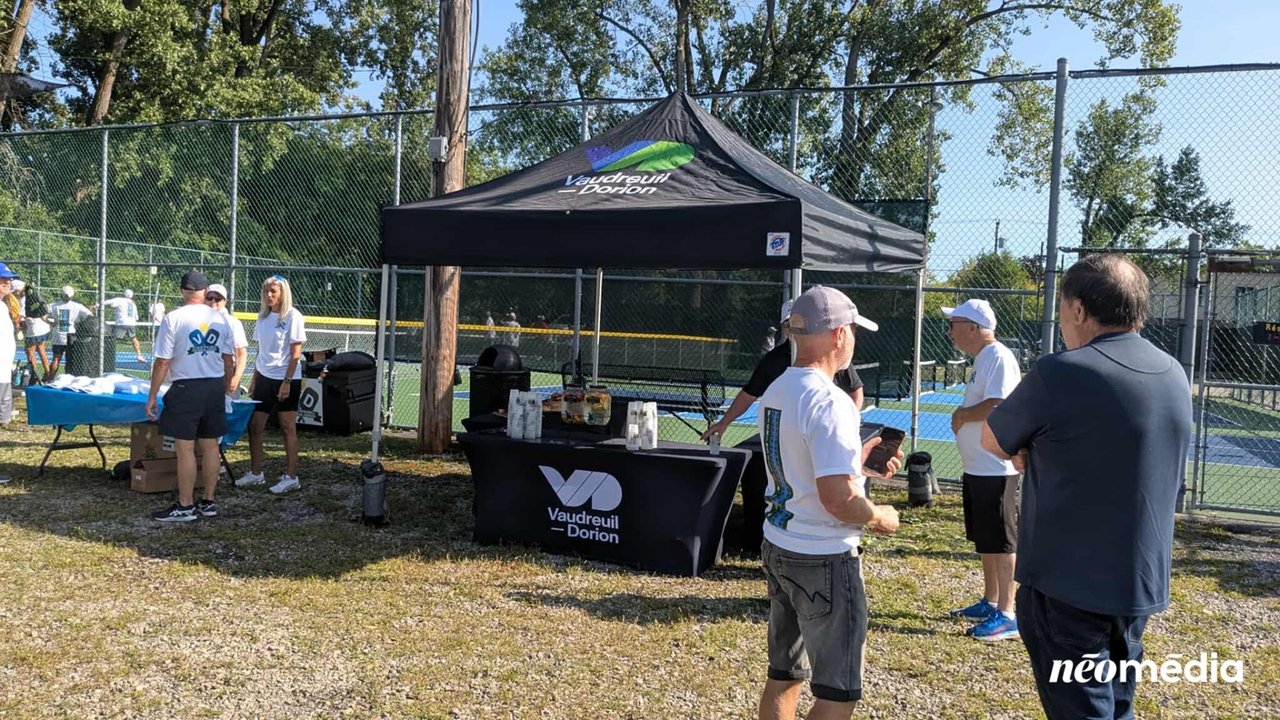 EN VIDÉO | Des nouveaux terrains de pickleball inaugurés à Vaudreuil-Dorion