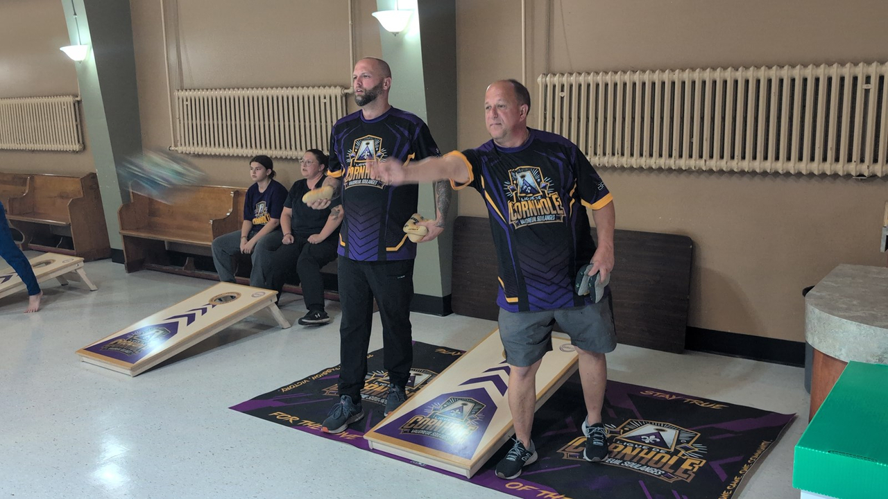EN VIDÉO | L'engouement pour le cornhole atteint Vaudreuil-Soulanges