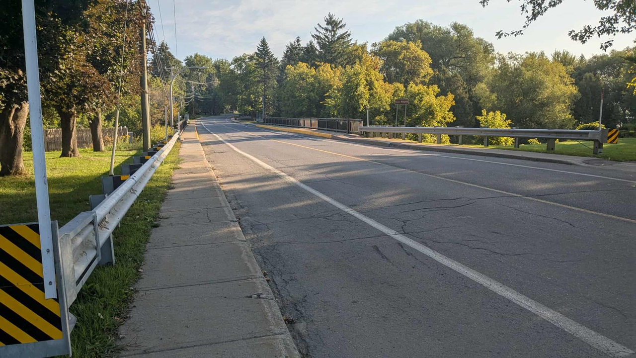 Le pont situé près de la station pompage Dollar se nommera dorénavant pont Reynald-Piché
