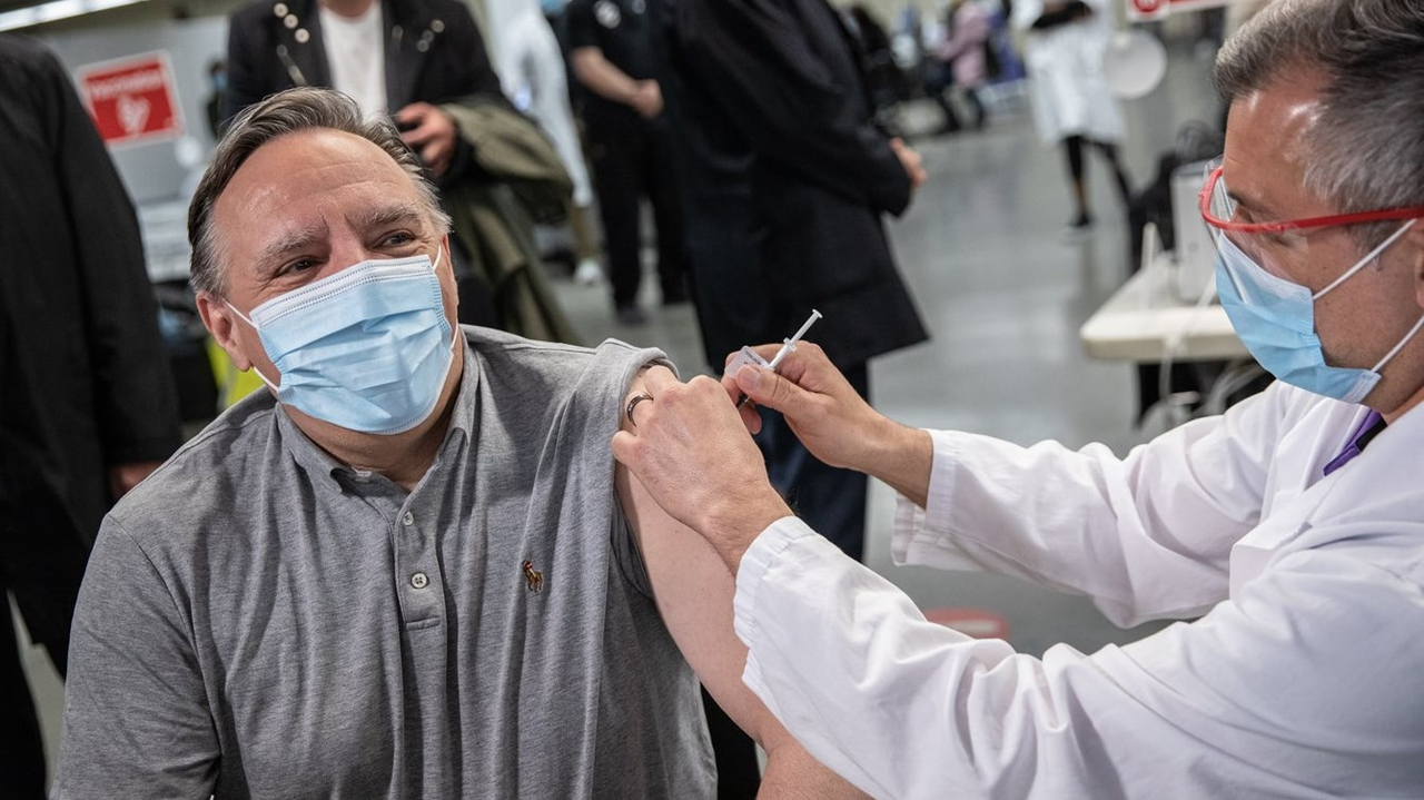 « On voit le début d'une troisième vague », dit François Legault