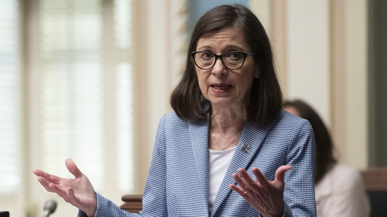 Décès en CHSLD: l'ex-ministre de la Santé Danielle McCann rectifie les faits