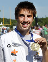 gabriel Slythe Léveillé, en athlétisme de la région des Laurentides lors de la finale des Jeux du Québec à Gatineau le 1er août 2010.PHOTOPÉPÉ/AGENCEQMI (QMI-1008021430-011.JPG)
