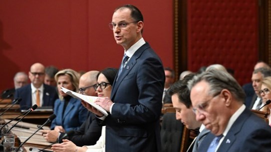 Budget: Québec croit toujours pouvoir éviter une récession