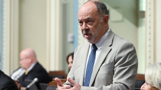 Les négociations avec les fédérations de médecins seront «très difficiles», dit Dubé