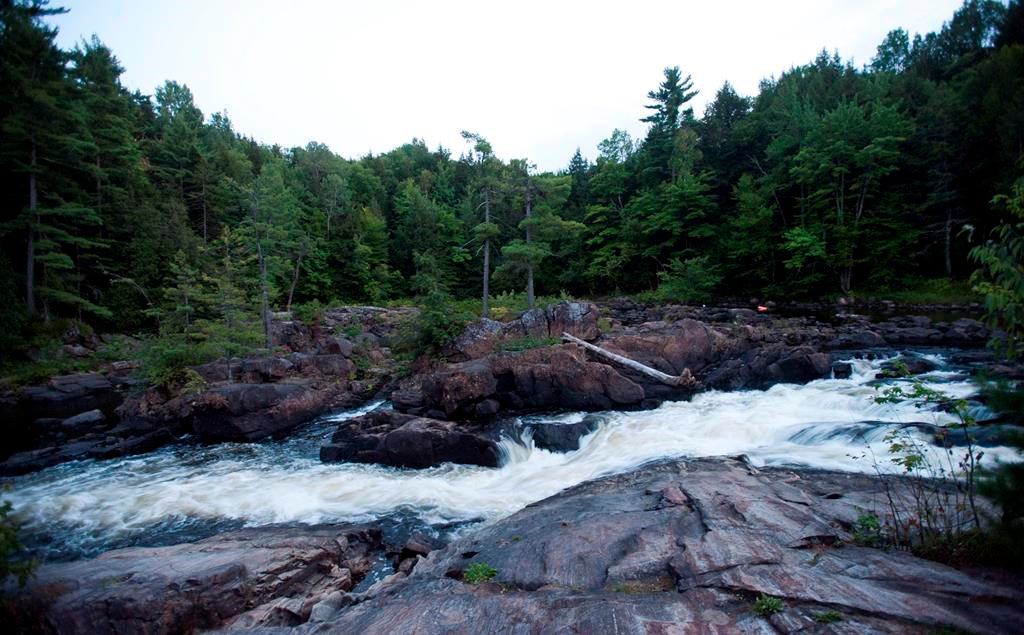 Rivières sous surveillance: le niveau de l'eau est en baisse du côté de Saint-Jérôme