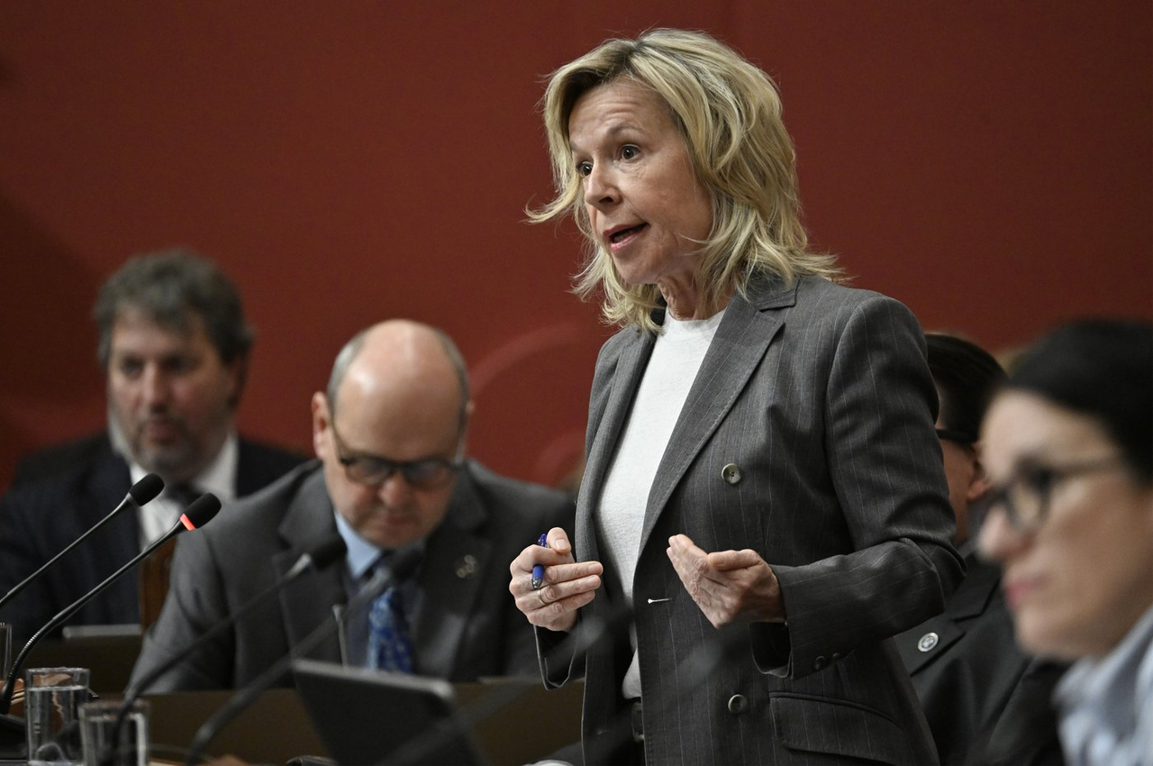 La gestion des cartes de crédit des représentations à l'étranger rapatriée dès juin