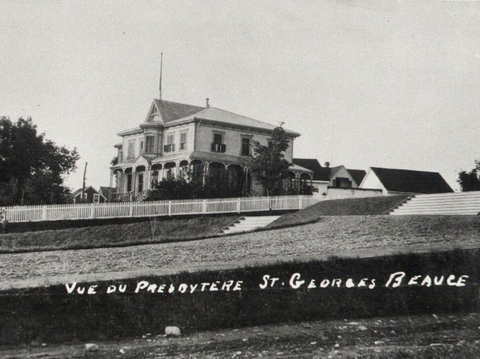 Presbytere de St-Georges en 1915