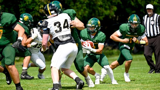 Les Condors football lancent leur saison avec une victoire
