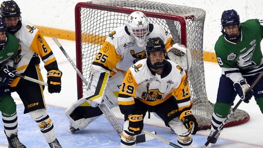 Début de saison pour les Chevaliers de Lévis: Trois-Rivières a le dessus