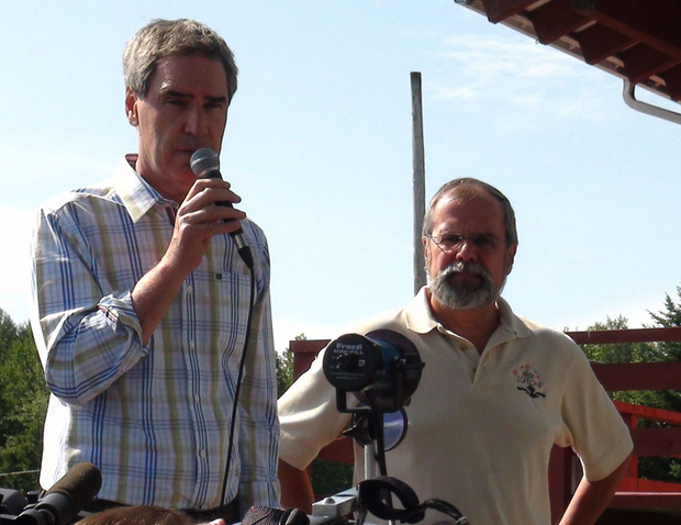Michael Ignatieff prend un bain de foule à Frampton