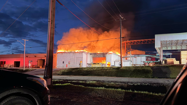 Un incendie touche une industrie à Saint-Côme-Linière
