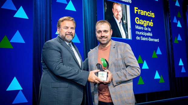 Le maire Francis Gagné remporte le Prix Jean-Marie-Moreau