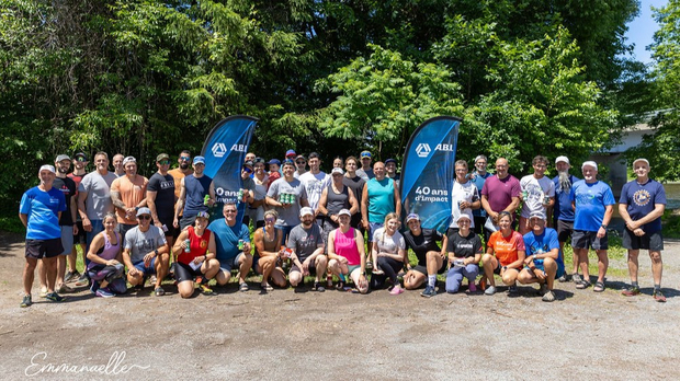 Course de C1: 41 athlètes de canot marathon sur la rivière Bécancour