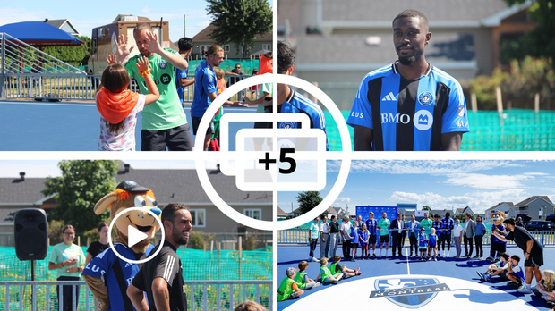 Les joueurs du CF Montréal sur le terrain avec les jeunes des Coteaux