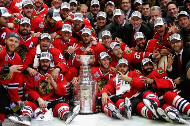 Les Blackhawks de Chicago gagnent la Coupe Stanley à la maison