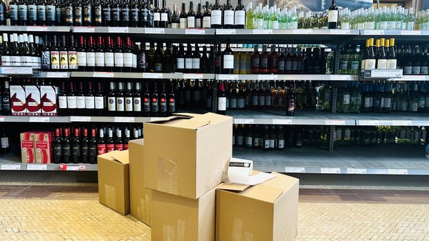 Certains Canadiens continueront de boycotter l'alcool américain