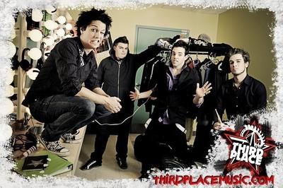 Le groupe Third Place revient à la maison
