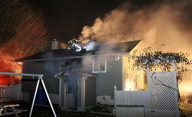 Un incendie jette une famille à la rue