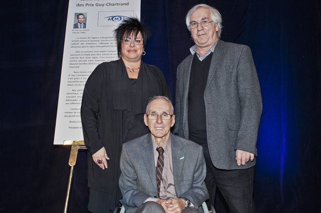 Trois individus honorés pour leur contribution exceptionnelle