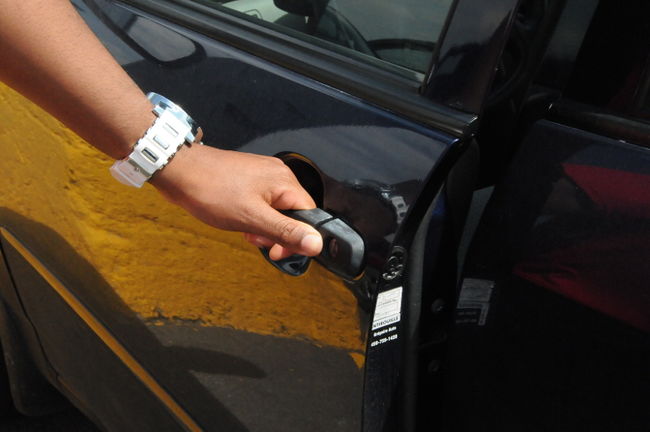 Au moins cinq vols en une nuit