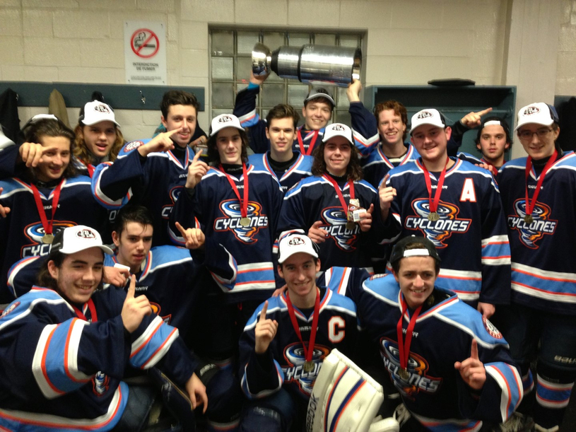 Les Cyclones midget A-2 champions