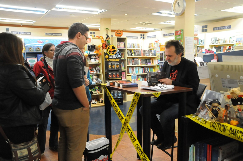 Patrick Sénécal de passage à la librairie Martin de Joliette