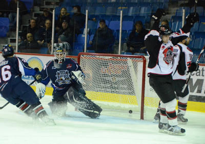 Dallaire s'effondre, le Caron et Guay s'incline