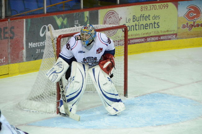 Le Caron et Guay échange Julien Ellis