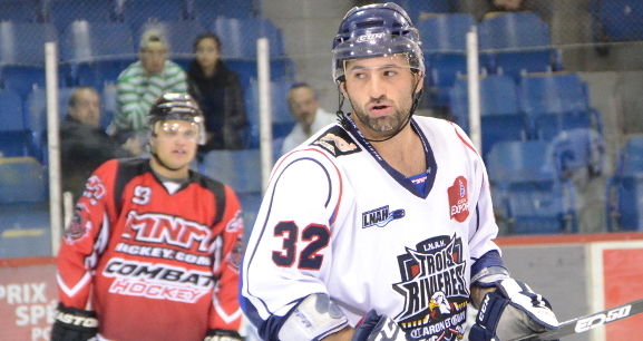 Curtis Tidball échangé à Thetford Mines