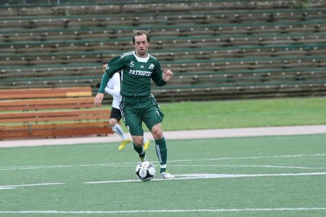 Une bombe dans le monde du soccer universitaire
