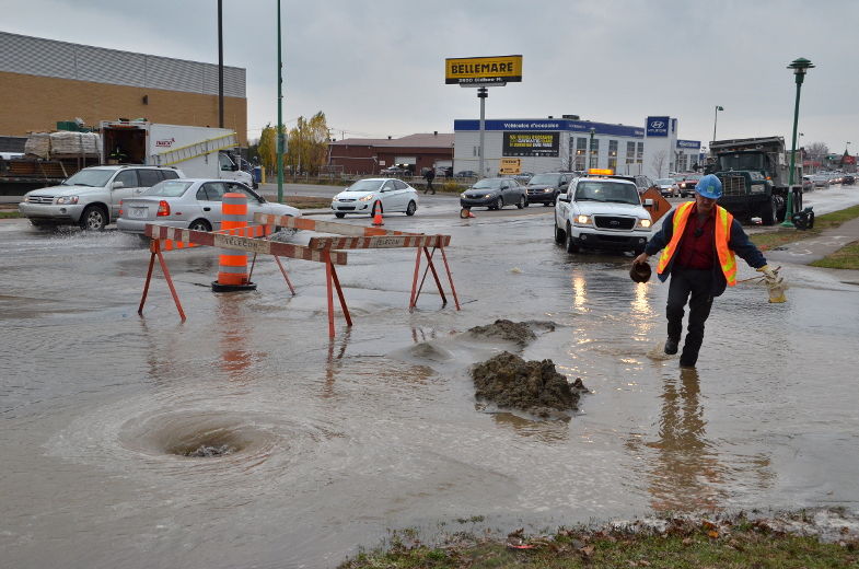 Le boulevard Jean-XXIII se transforme en rivière