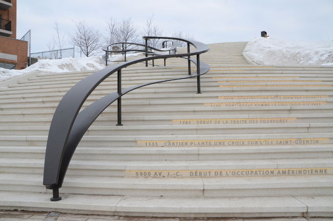 Une nouvelle rampe pour l’escalier monumental